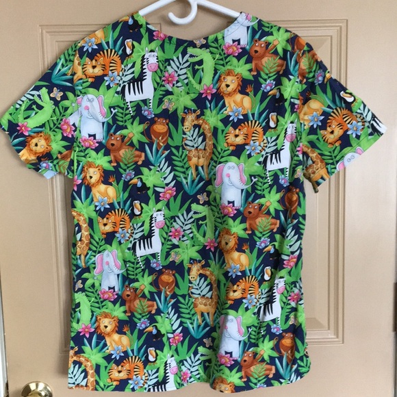 Scrub Top - Picture 2 of 3